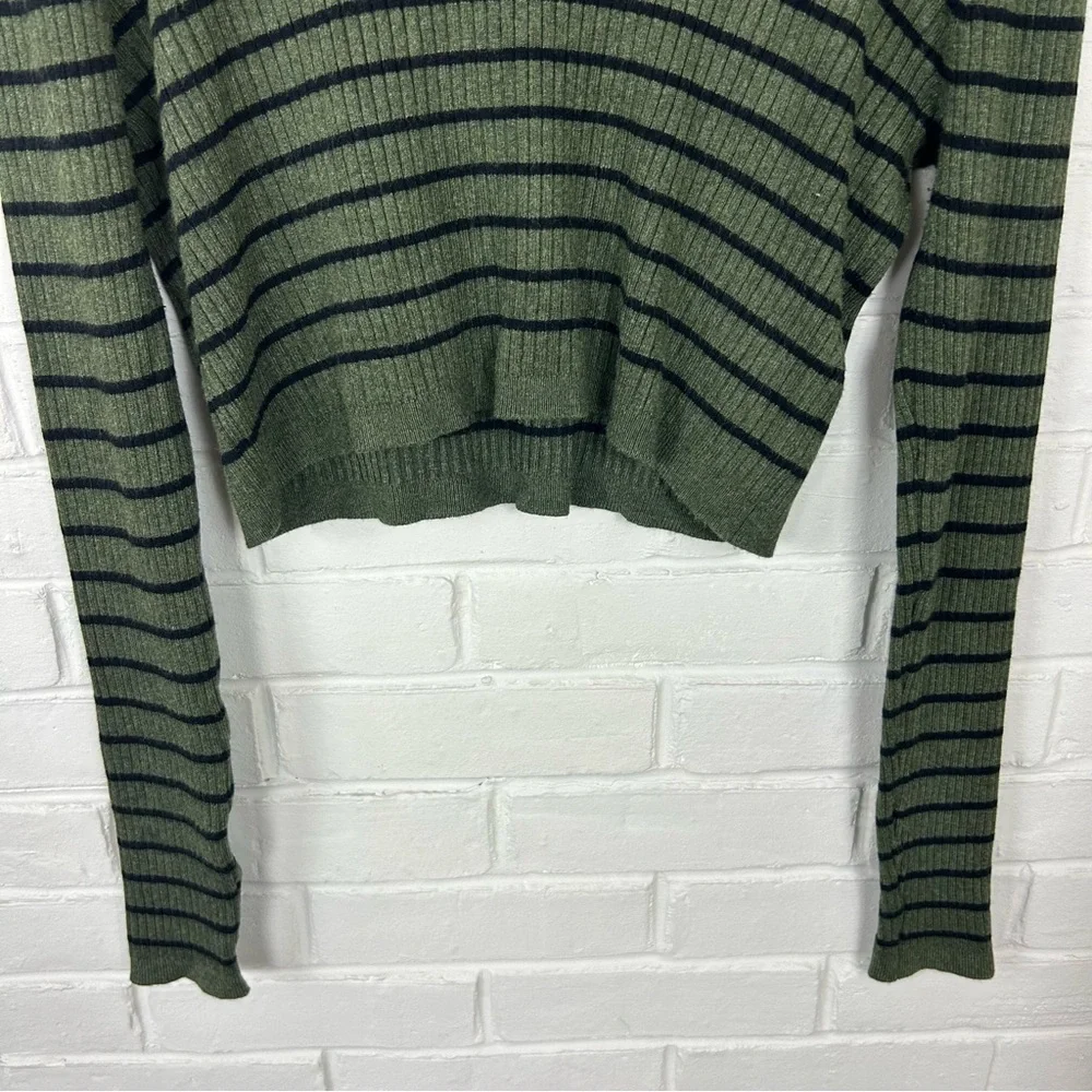 Seraphine Maternity Green Ribbed Knit Striped Cropped Sweater Size US 6